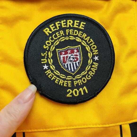 Official Sports Soccer Referee Jersey Size XXL Yellow Long Sleeve 2011 Patch - Picture 5 of 8